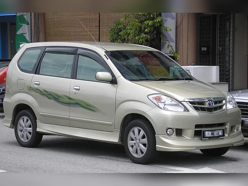 Foto ilustrasi Toyota Avanza G MT 2005 (model serupa, bukan unit yang diiklankan)