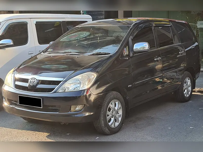 Foto ilustrasi Toyota Innova G MT 2006 (model serupa, bukan unit yang diiklankan)
