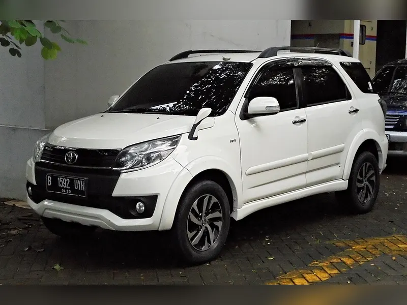 Foto ilustrasi Toyota Rush 1.5 G AT 2014 (model serupa, bukan unit yang diiklankan)